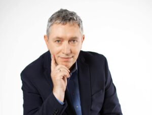 Psycholog Gdańsk Adam Gruźlewski w gabinecie